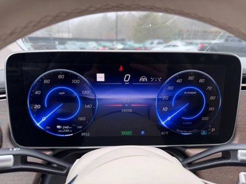 Used 2022 Mercedes-Benz EQS 450+ Sedan image 24