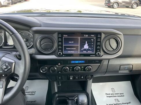 Used 2023 Toyota Tacoma TRD Off-Road AWD/4WD image 12