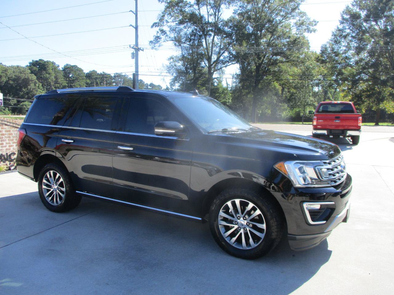 Used 2018 Ford Expedition Limited RWD image 28