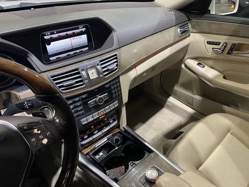 Used 2014 Mercedes-Benz E 350 Sedan image 8