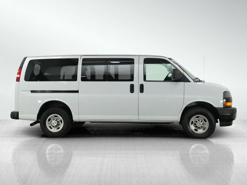 Used 2023 Chevrolet Express 3500 LS RWD image 6