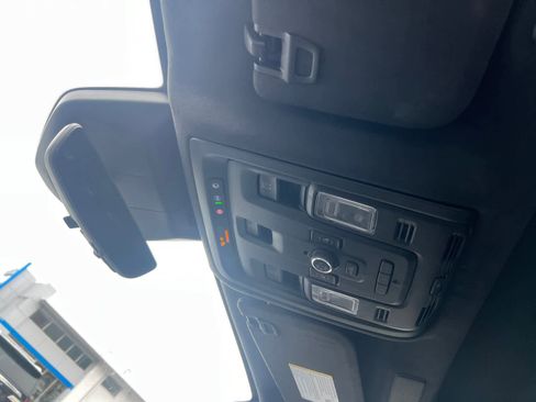 Used 2024 Cadillac Escalade Sport Platinum w/ LPO, ONYX Package image 27