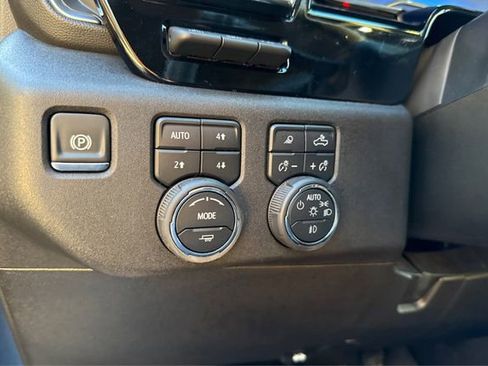 Used 2025 Chevrolet Silverado 2500 LTZ w/ LTZ Plus Package image 17