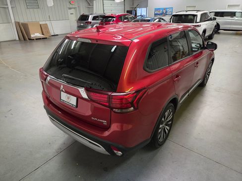 Used 2019 Mitsubishi Outlander SE image 7