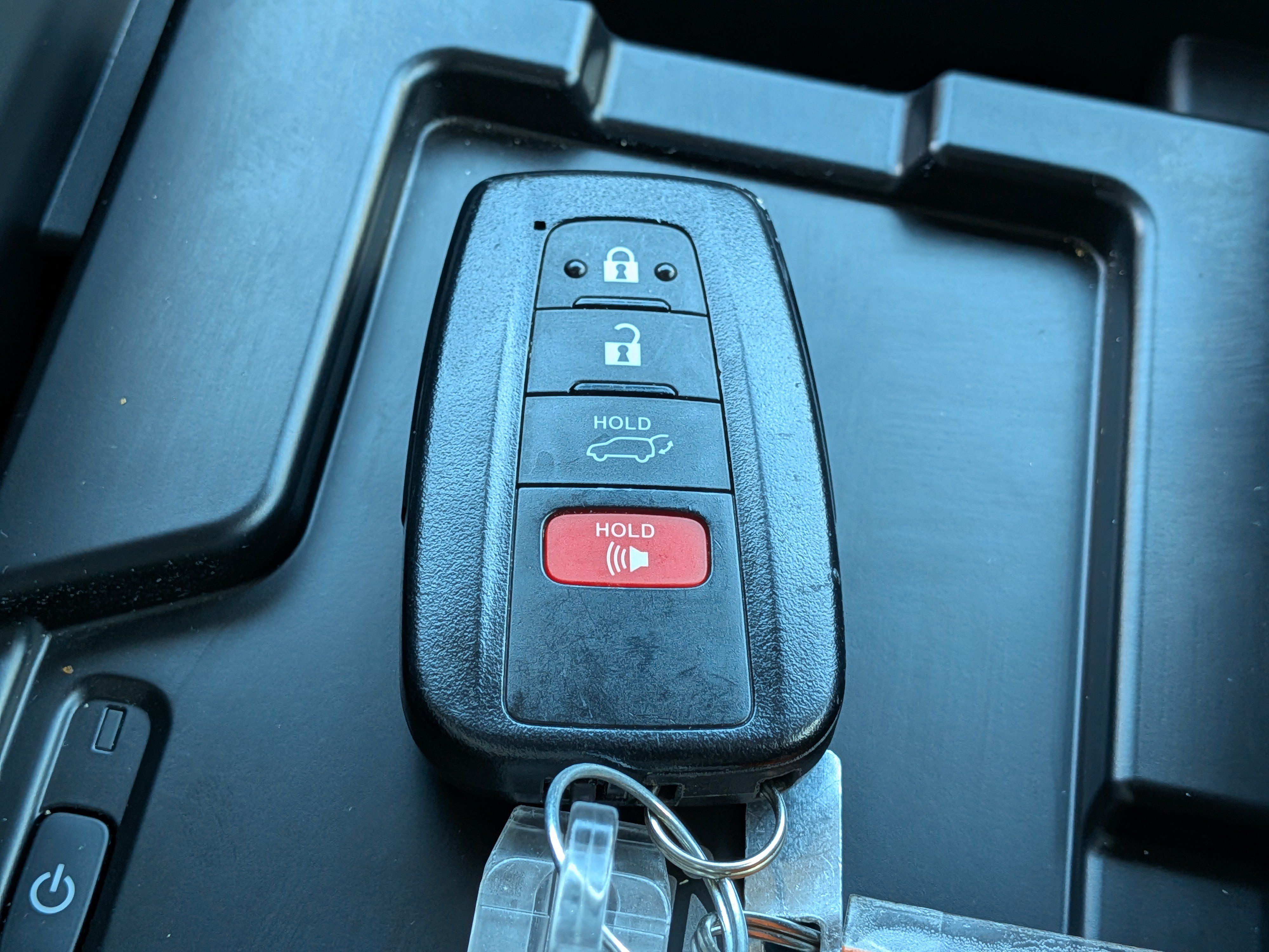Used 2020 Toyota Highlander XLE AWD/4WD image 36