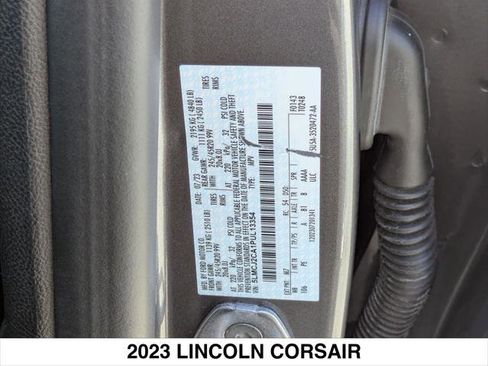 Used 2023 Lincoln Corsair Reserve w/ Equipment Group 201A image 30