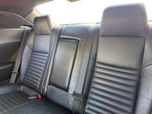 Used 2010 Dodge Challenger R/T image 13