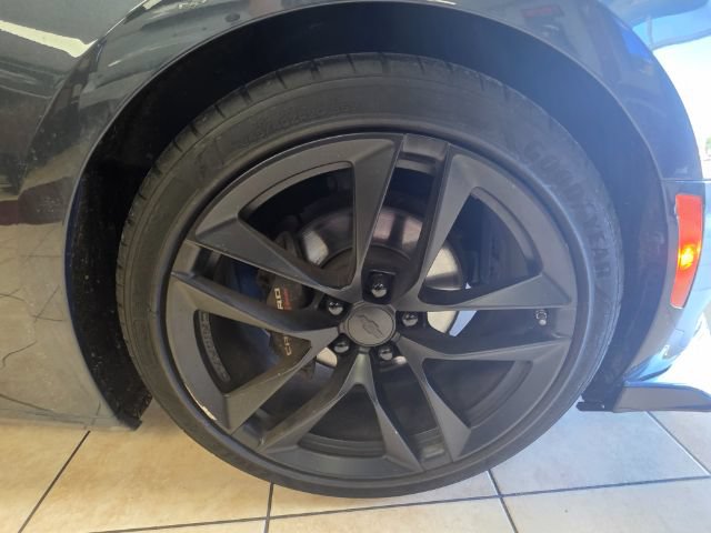 Used 2021 Chevrolet Camaro LT w/ 1LE Track Performance Package RWD image 13