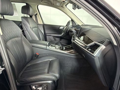 Used 2026 BMW X7 xDrive40i AWD/4WD image 25