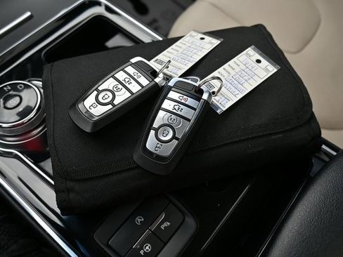 Used 2019 Ford Edge Titanium w/ Equipment Group 301A image 46