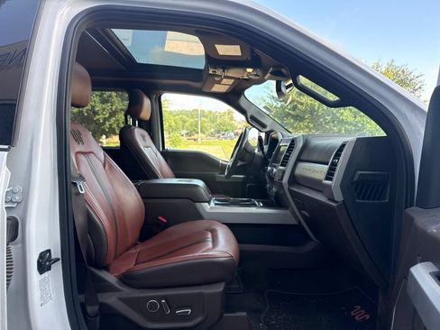 Used 2021 Ford F350 King Ranch w/ King Ranch Ultimate Package AWD/4WD image 12