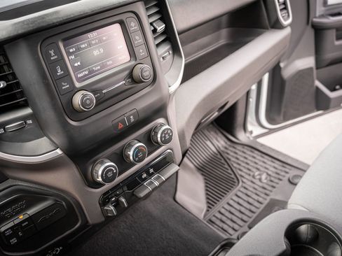 Used 2023 RAM 2500 Big Horn w/ Cold Weather Group image 24