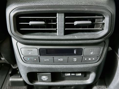 Used 2023 Honda Pilot Elite image 28