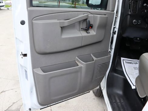 Used 2021 Chevrolet Express 2500 w/ Driver Convenience Package image 11