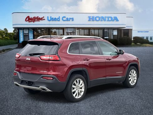 Used 2017 Jeep Cherokee Limited w/ Trailer Tow Group image 5