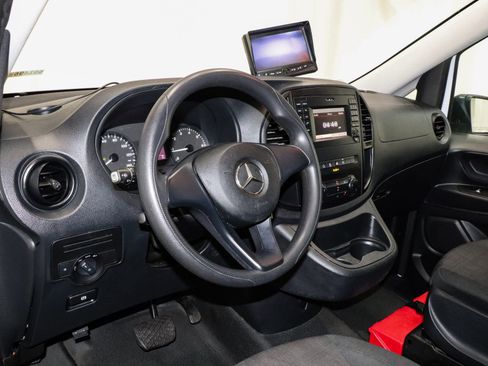 Used 2019 Mercedes-Benz Metris image 19