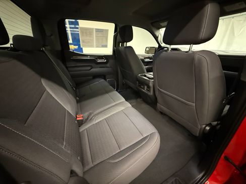 Used 2022 Chevrolet Silverado 1500 RST AWD/4WD image 6