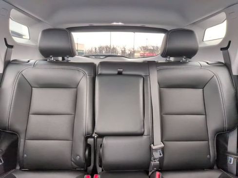 Certified 2023 GMC Terrain SLT AWD/4WD image 26