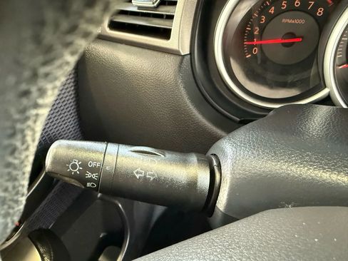 Used 2009 Nissan Versa SL image 14