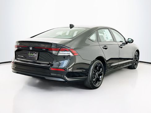 Used 2025 Honda Accord SE image 9