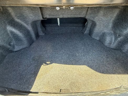 Used 2012 Toyota Camry LE FWD image 8