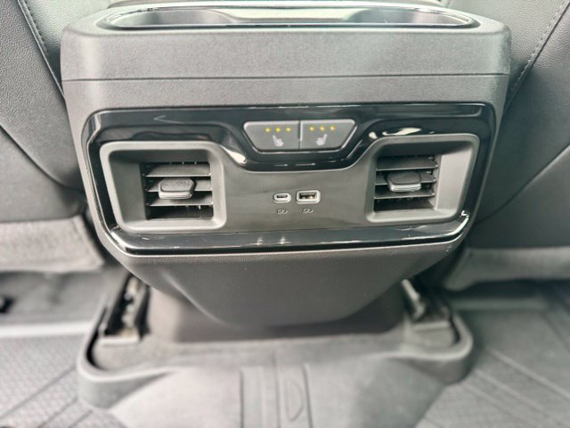 Used 2024 Chevrolet Silverado 1500 ZR2 w/ Technology Package AWD/4WD image 44