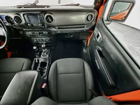 Used 2020 Jeep Wrangler Sport AWD/4WD image 11