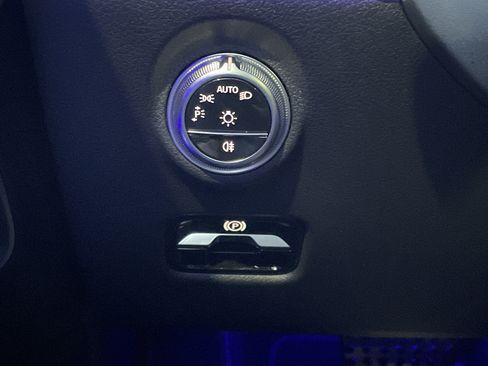 Certified 2024 Mercedes-Benz CLE 300 4MATIC Coupe image 23