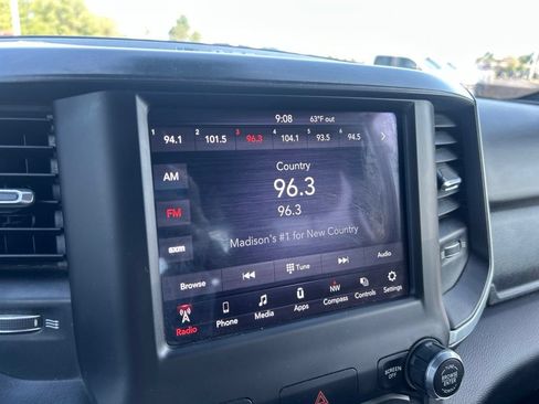 Used 2019 RAM 1500 Big Horn AWD/4WD image 12