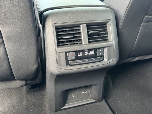 Certified 2023 Volkswagen Atlas SE w/ Panoramic Sunroof Package image 34