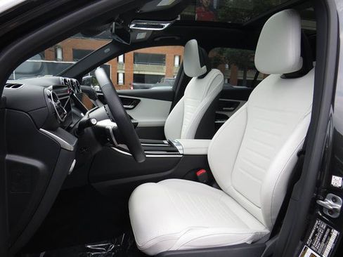 Used 2026 Mercedes-Benz GLC 350e 4MATIC image 19