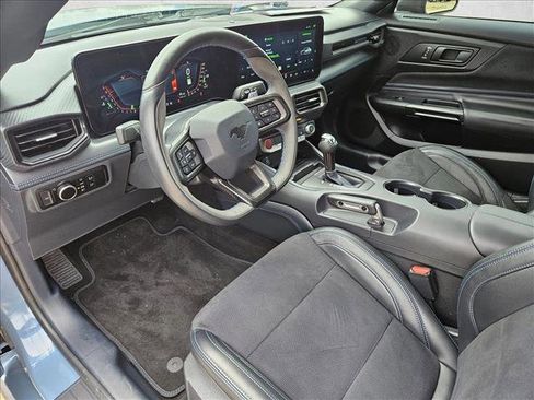 Used 2024 Ford Mustang Dark Horse image 9