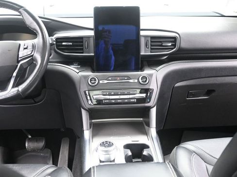 Used 2020 Ford Explorer ST w/ ST Street Pack image 27