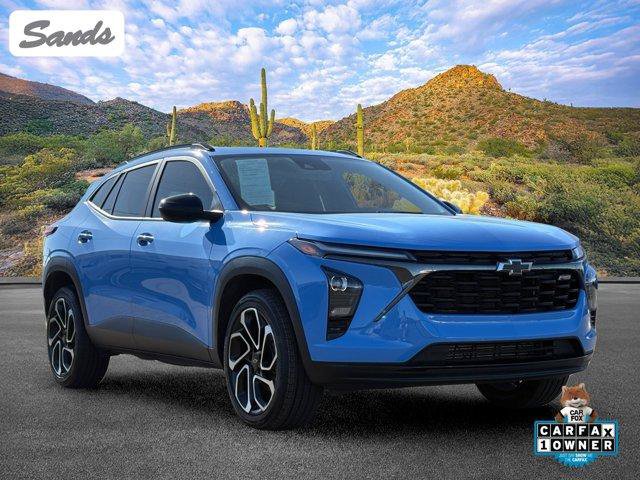 Used 2024 Chevrolet Trax RS FWD image 1