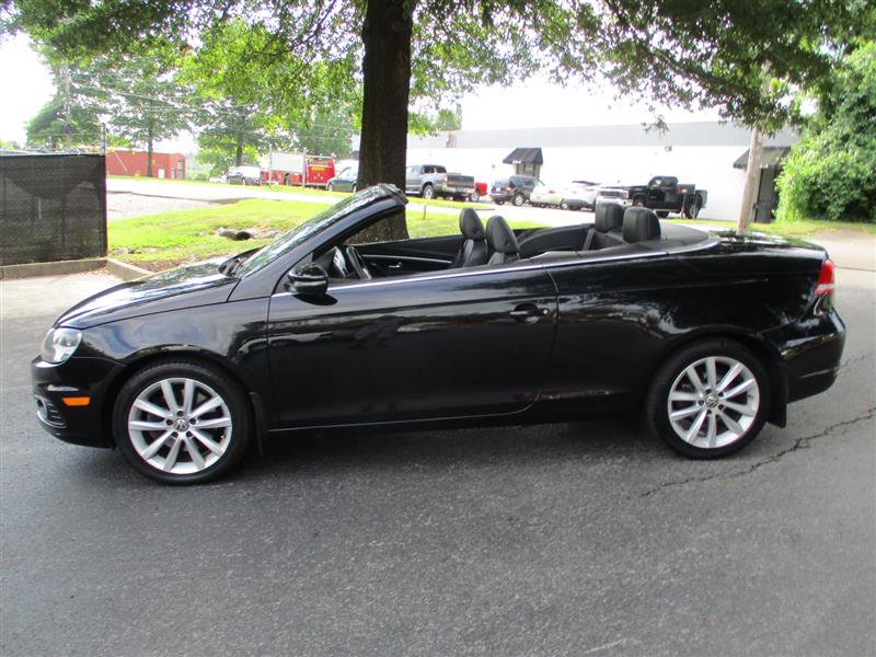 Used 2014 Volkswagen Eos Komfort FWD image 4