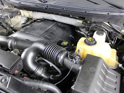 Used 2013 Ford F150 Lariat w/ Mid Equipment Group image 17