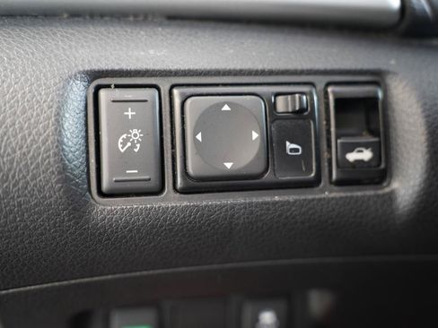 Used 2019 Nissan Sentra SV FWD image 22
