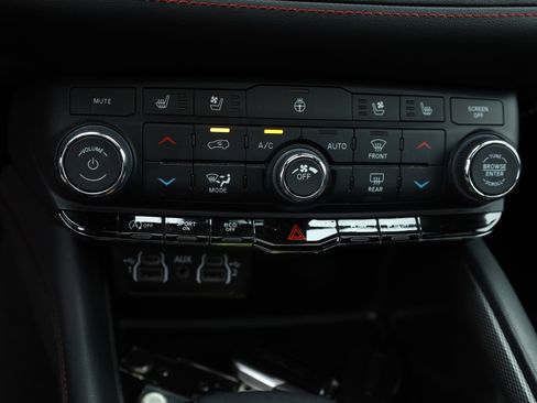 Used 2024 Dodge Durango GT image 10