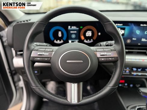 Used 2025 Hyundai Kona SEL image 19