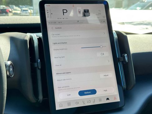 New 2025 Volvo EX30 Plus w/ Protection Package Premier image 30