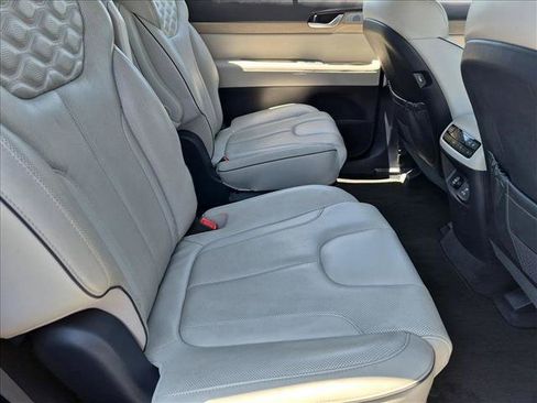Used 2021 Hyundai Palisade Limited FWD image 18