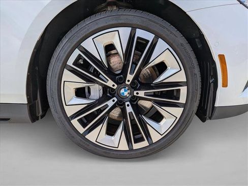 Used 2026 BMW 540i xDrive AWD/4WD image 23