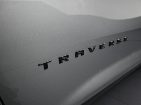 Used 2024 Chevrolet Traverse Z71 AWD/4WD image 34