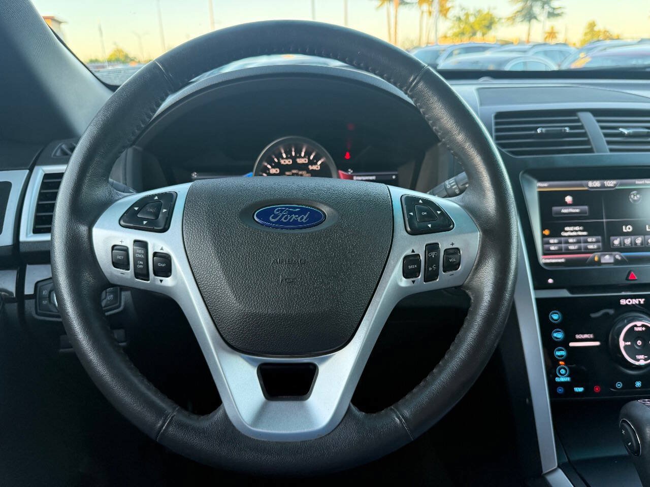 Used 2015 Ford Explorer Limited w/ Equipment Group 302A AWD/4WD image 23