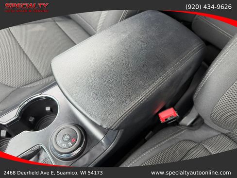 Used 2017 Ford Explorer XLT w/ Equipment Group 201A AWD/4WD image 39