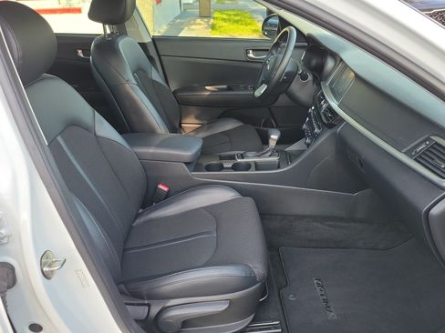 Used 2019 Kia Optima S w/ S Panoramic Sunroof Package FWD image 7