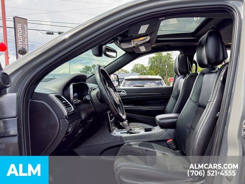 Used 2020 Jeep Grand Cherokee Altitude AWD/4WD image 12