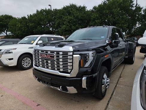Used 2024 GMC Sierra 3500 Denali w/ Denali Reserve Package AWD/4WD image 1