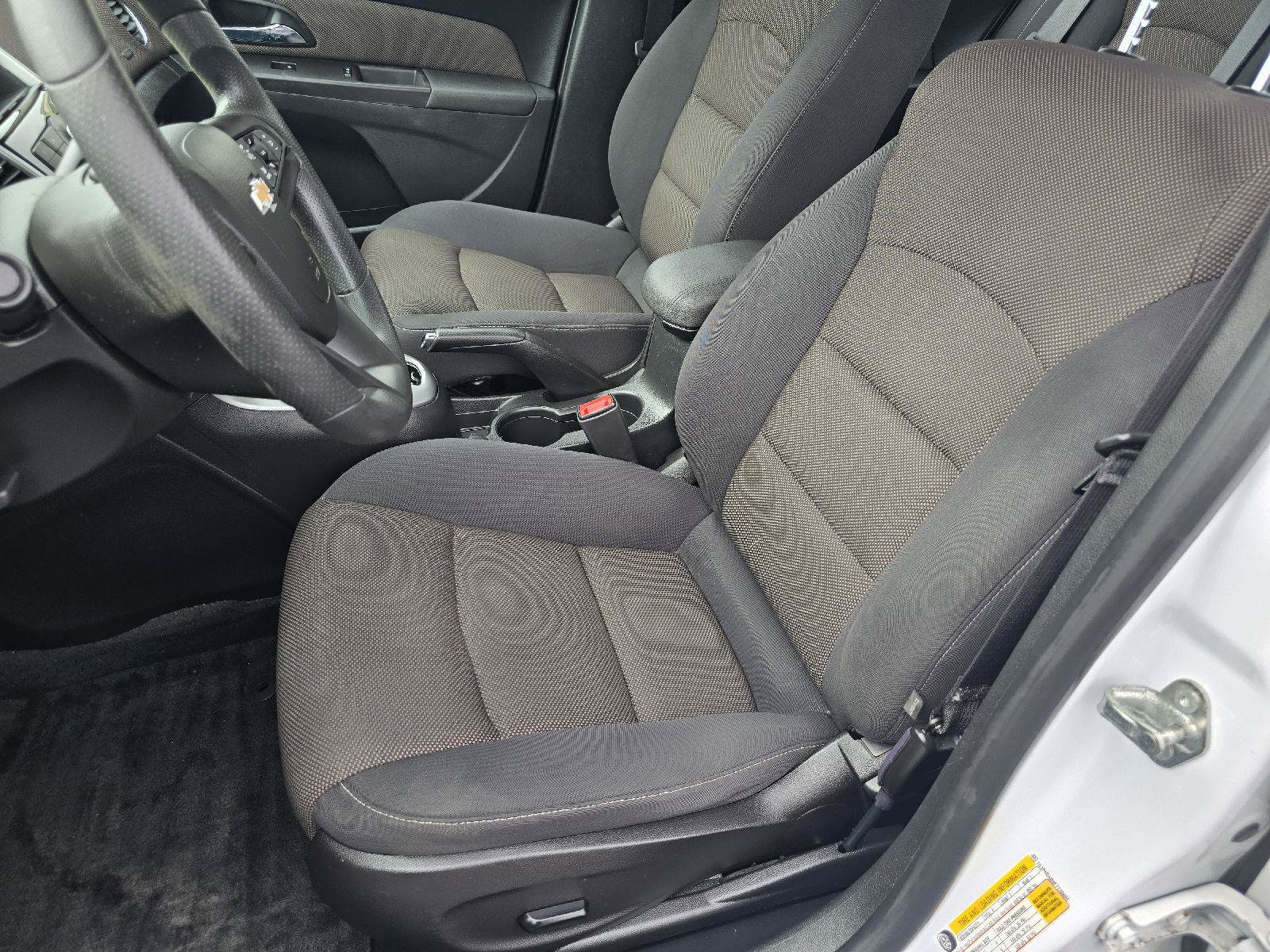 Used 2015 Chevrolet Cruze Eco FWD image 15