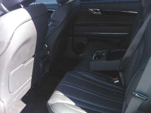 Used 2025 Genesis GV80 2.5T Standard image 5